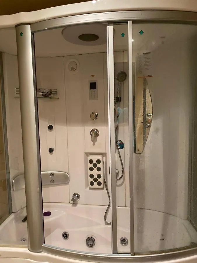 Bollywood Beach Hostel Dubai