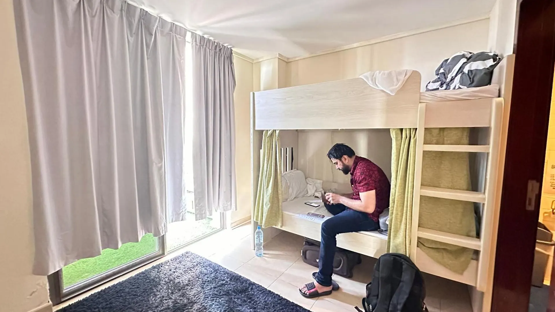 Bollywood Beach Hostel Dubái Emiratos Árabes Unidos
